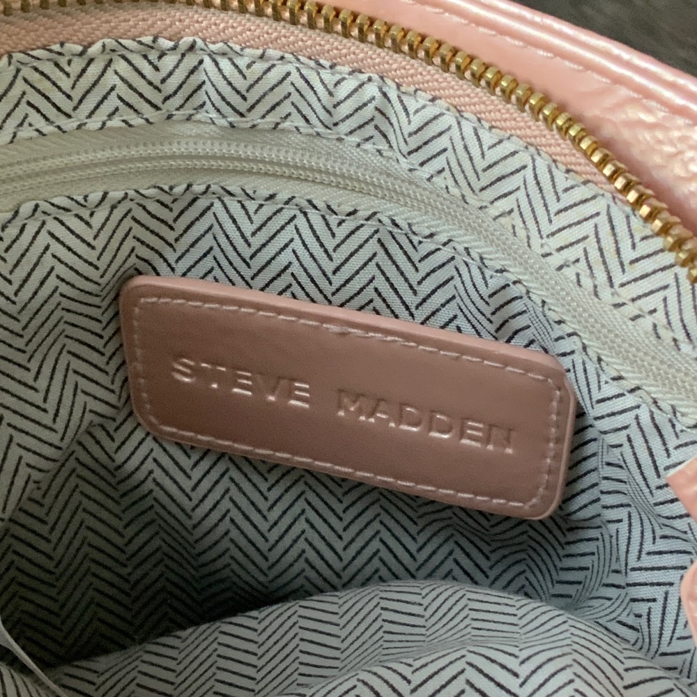 Steve Madden rose gold cross body bag